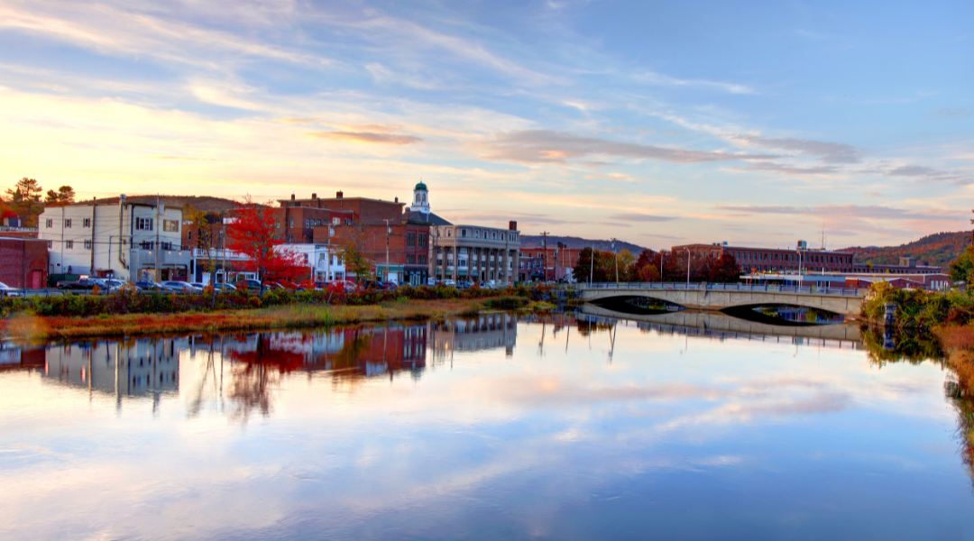 Rumford, Maine Partners with RTE to Install Additional Pole-Mounted Electric Vehicle Chargers In Its Historic Downtown